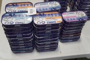 48 Gunnis Canned Cat Food Topper