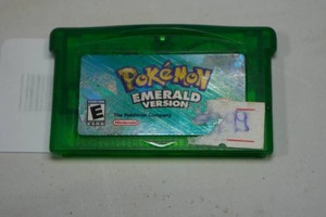 Nintendo Gameboy Advance Pokemon Emerald Version Game Cartridge