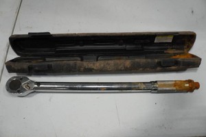 Pittsburgh Pro 12 Drive Torque Wrench