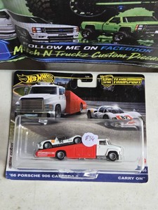 Hot Wheels Team Transport 66 Porsche 906 Carrera 6