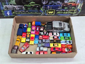 Lot of Diecast Toy Cars and Vehicles including Maisto Hummer H2, Racing Champions, Maisto
