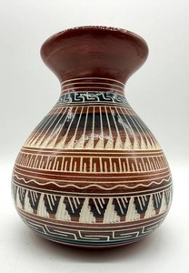 Signed Jimmy Williams Navajo Southwestern Pottery Vase - 6 in.