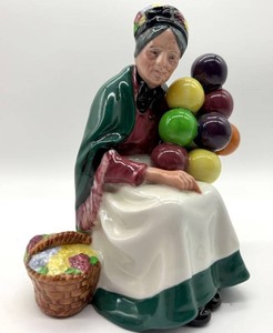 Royal Doulton the Old Balloon Seller HN 1315 Figurine - 7.5 in