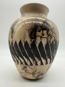 Navajo Horsehair Pottery Vessel - 6 Inches