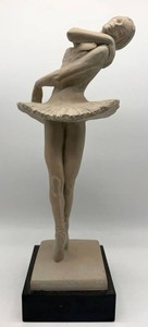 Vintage 1985 Klara Sever Austin Productions on Pointe Sculpture - 14.5 in