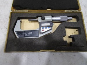 Mitutoyo 1-2 Digital Micrometer