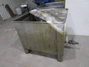 Stainless Steel Tub, Barrels & Buckets of Used Oil (see pics)
