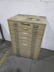 Cabinet 18x26x37