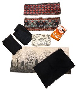 B - Halloween Tablecloths & Table Runners