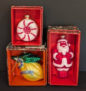 A - Glass Ornaments - John Derian Company Santa, Lemon & Peppermint Cookie (Lot of 3)