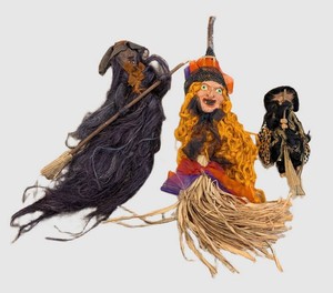 B - Halloween Hanging Witch Decorations - 3-Piece Assortment
