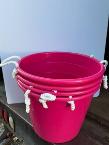 Pink 9 Gallon Plastic Pail Tubs