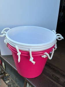9 Gallon Plastic Pail Tubs