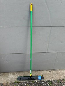 Quickie Bulldozer Broom