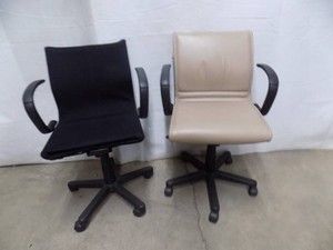 2 Office Chairs Cloth with Removable Leather Inserts Works Up  Down