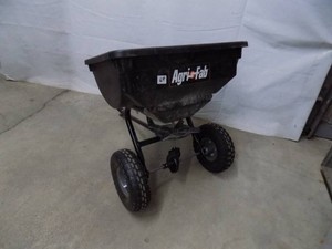 Agri Fab Pull Behind Spreader