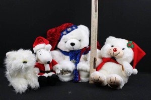 Snoopy & Holiday Plush Animals (Lot of 4)
