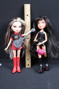 Bratz Rock Angelz Fashion Dolls With Accessories (Lot of 2)