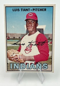 1967 Topps Baseball - #377 Luis Tiant Cleveland Indians