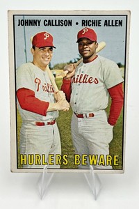1967 Topps Baseball #309 Hurlers Beware Richie Allen & Johnny Callison Philadelphia Phillies