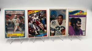 Vintage Football Card Lot - 1970 3D Bob Hayes #39  1977 Topps Alan Page #230  1983 Topps Doug Williams #185  1984 Topps Fred Dean #355 (Tackling Marino)