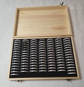 100 Pc Coin Capsule in Wooden Display Storage Box. Capsules are empty.  This box has NIFC S Mint (BU) Quarters written in black marker on it-Great For Collecters