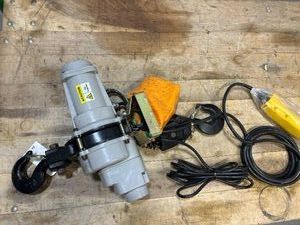 $1500 Strongway Electric Chain Hoist, 2-Ton Load Capacity, 9.84ft. Lift. (unit powers on and moves with the up and down button on the control). MSRP $1499.99