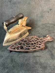 Vintage Little Princess Iron & Ornate Floral Cast Iron Trivet