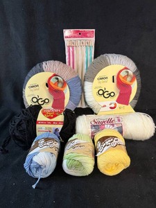 Caron, Sugarn Cream & Red Heart Yarn Mixed Lot With Knitting Needles