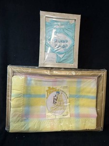 Vintage Beacon Baby Blanket & Toddletimes Infant Gift Set Mixed Lot - 2-Piece