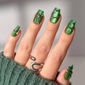 $22 Glamnetic x Harry Potter Press On Nails, Medium Coffin, Salazar Slytherin