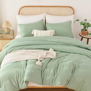 $40 ROSGONIA Queen Comforter Set Sage Green, 3pcs Bedding Sets Queen (1 Boho Sage Comforter& 2 Pillowcases), All Season Lightweight Blanket Quilt