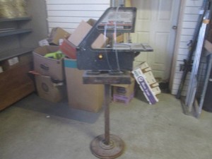 (FRNT) 10 Craftsman Band Saw On Stand with Extra Blades