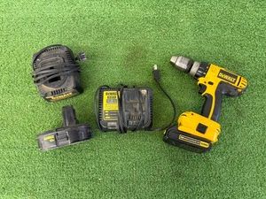 Dewalt 18V Drill with 20V Converter - Drill, 20v Battery & Charger Work, 18V Battery & Charger Untested