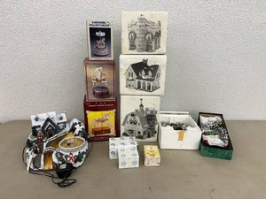 Holiday Decor Lot