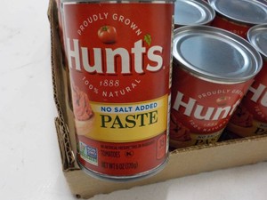 24 pack Hunts 6 oz Tomato Paste