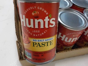 24 pack Hunts 6 oz Tomato Paste