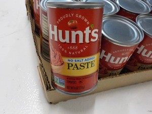 24 pack Hunts 6 oz Tomato Paste