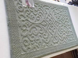 Scroll Foam Bath Mat 24 x 35.8