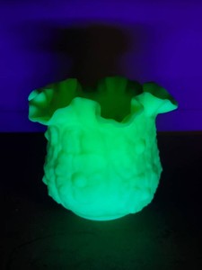 Fenton Green Poppy Show Vase Custard Glass Fantastic