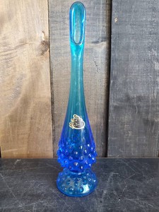 Vintage Fenton Colbalt Blue Hobnail Glass Swung Vase 10