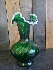 Vintage Fenton Emerald Green Ruffled Snow Crest in Spiral Optic Vase   RARE Large 11 Tall  Gorgeous