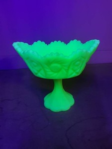 Fenton Art Glass Pedistal Compote Uranium Glass with Pin Wheel Pattern So Cool