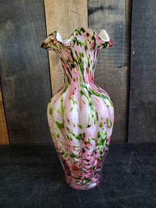 Large Vintage Fenton Murrhina Rose Green Ruffled Vase SO Pretty