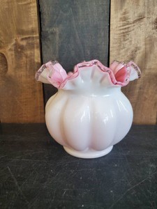 Fenton White &amp Pink Melon Vase w Ruffled Rim