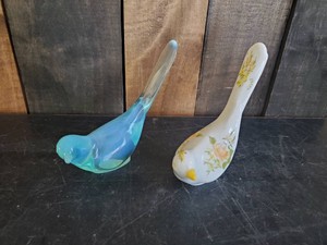 2 Beautiful Fenton art glass Birds of Happiness Painted &amp Signed