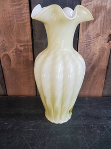 Vintage Fenton Yellow Cased Spiral Swirl Ruffle Top Glass Vase 11