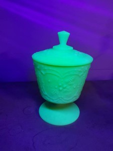 Vintage Fenton Uranium Glass Candy Dish w Cover&nbsp