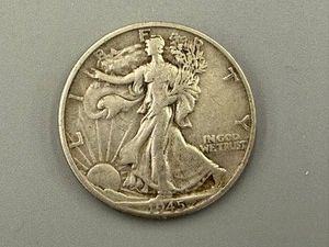 1945D Walking Liberty Half Dollar