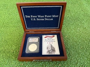 First West Point Mint US Silver Dollar 1990 Eisenhower 90% Silver in Wood Display Case
